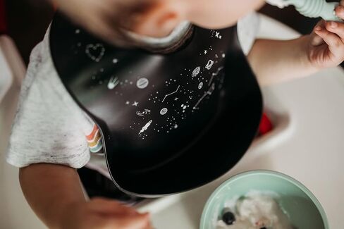 Otterlove Silicone Bib-100% Pure Platinum LFGB Baby Bibs 6-48 months-No Fillers-BPA and Phthalate Free (2 Bib Pack - Blue Elephants & Lemon Lime Otters) in Kuwait