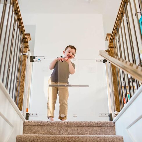 بوابة أمان للأطفال بتصميم كريستال من كيودوس - تلبي المعايير الأوروبية الأكثر متانة - تصميم عصري وآمن لا مثيل له - الجمال والسلامة معًا في آخر - تركيب بسيط | تركيب أدوات تثبيت in Kuwait