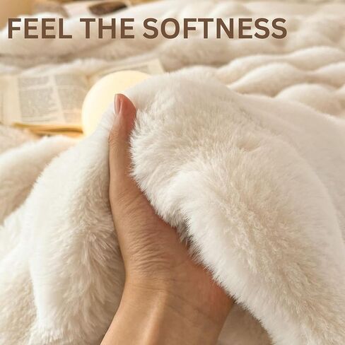 بطانية Snuggoo الفاخرة من فراء الأرنب الصناعي باللون الأبيض الكريمي، بطانية فائقة النعومة ورقيقة للأريكة والسرير، بطانية فقاعات مريحة للنساء (50 بوصة × 60 بوصة) in Kuwait