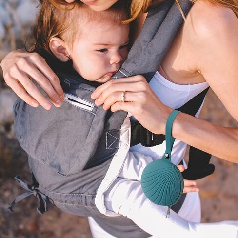 مجموعة حامل اللهاية مكونة من 4 قطع من Adorila، غطاء غطاء اللهاية من السيليكون لأكياس الحفاضات، حاوية صندوق تخزين اللهاية الشفافة المحمولة in Kuwait