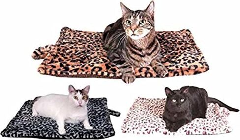 سرير حراري للقطط من Downtown Pet Supply - بساط معزول للقطط بطبقة من الألومنيوم وظهر من الشيربا - غطاء من الفرو الصناعي آمن للاستخدام في الغسالة - قيلولة ذاتية التدفئة - عادي - أزرق بطبعة الفهد - 22 × 19 بوصة in Saudi Arabia