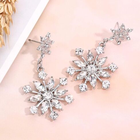 Christmas Snowflake Earrings for Women Girls Holiday Rhinestone Snowflake Dangle Earring Studs Festive Xmas Costume Earring Gifts in Saudi Arabia