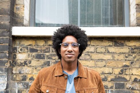 نظارات Ocushield الزرقاء لحجب الضوء تمنع إجهاد العين من الأجهزة الرقمية | تم تطويره بواسطة فاحصي البصر | للبالغين والأطفال in Kuwait