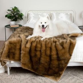 Teton Pet Co. Waterproof Pet Blanket - Realistic Faux Fur Plush Throw Protector for Furniture, Couches, Car, Bed, Mattress - Protects Against Dog & Cat Fur, Spills, Damage, Machine Washable - 50x60