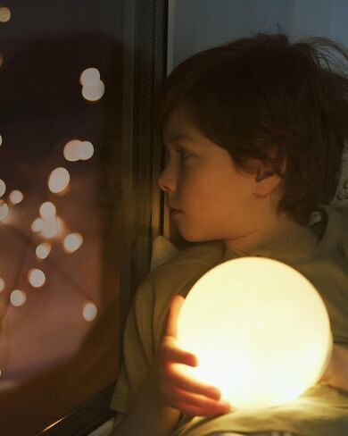 هدايا عيد ميلاد افضل صديق للنساء، هدايا مصباح القمر لافضل صديقة، هدايا عيد الميلاد للنساء والصداقة، هدايا ضوء القمر مع حامل خشبي، تحكم باللمس وقابلة لاعادة الشحن عبر منفذ USB in Kuwait