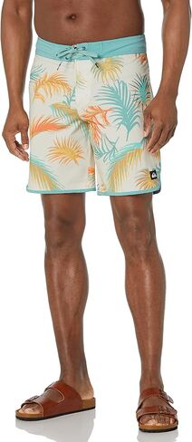 Quiksilver Men's Standard Surfsilk Scallop 19 Boardshort Swim Trunk in Kuwait