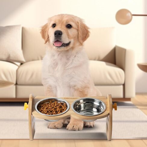 أوعية مرتفعة للكلاب، أوعية مرتفعة للكلاب وقابلة للتعديل للكلاب والقطط الصغيرة، حامل وعاء من الخيزران المتين المائل بزاوية 15 درجة مع وعاءين من الفولاذ المقاوم للصدأ لطعام الكلاب in Kuwait