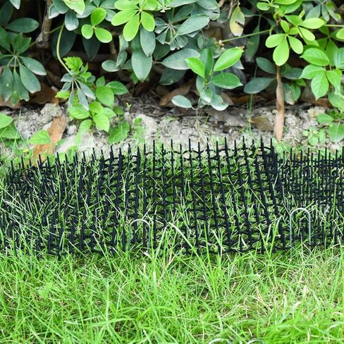 بوميت 20 قطعة من سجادات ردع القطط في الهواء الطلق مع مسامير للاماكن الداخلية والخارجية لسياج الحديقة واثاث الكلاب والقطط مع 6 دبابيس مقاس 12.2 × 7.5 انش in Kuwait