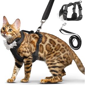 Cat Harness and Leash, Escape Proof Breathable Pet Vest Harnesses for Walking, Easy Control Reflective Leash and Harness Set Adjustable Jacket for Cats Puppy Rabbit Kitten (S) Black in Kuwait