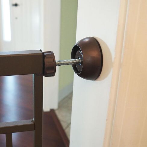 واقي حائط صغير من Baby Gate Guru مكون من 4 قطع - أسود - وسادات أكواب لحماية جدرانك من بوابات الأطفال المثبتة بالضغط، وبوابات الحيوانات الأليفة، وبوابات الأمان، وقضبان ستائر الدش، والمزيد (4 عبوات، أسود) in Kuwait