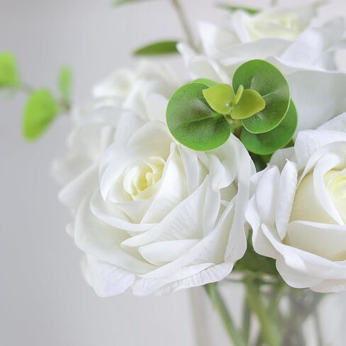 زهور صناعية بلمسة حقيقية مع ماء صناعي في مزهرية، ورود حريرية واوكالبتوس مع ترتيبات زهور مائية مزيفة في مزهرية زجاجية لتزيين الطاولة المركزية والمطابخ والمكتب وديكور المنزل (ابيض) in Kuwait
