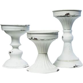 مجموعة من 3 حاملات شموع معدنية عتيقة باللون الأبيض المتعثرة ذات أحجام متنوعة in Kuwait