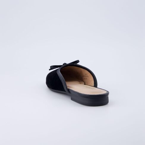حذاء Jade Bow Mule للسيدات من CUSHIONAIRE + إسفنج يحتفظ بالشكل، متوفر بعرض واسع in Kuwait