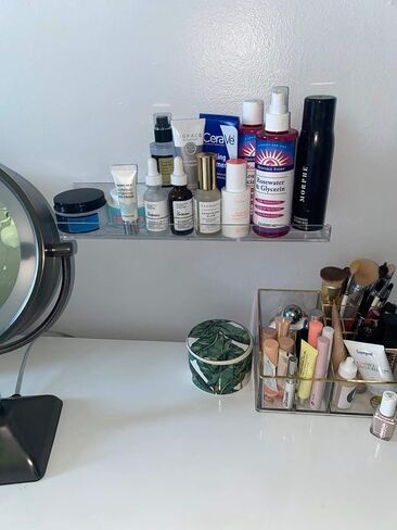 B الجدار العائم باللونين الأسود والأبيض الشفاف in Kuwait