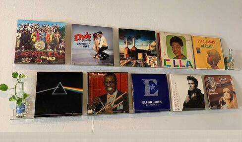 B الجدار العائم باللونين الأسود والأبيض الشفاف in Kuwait