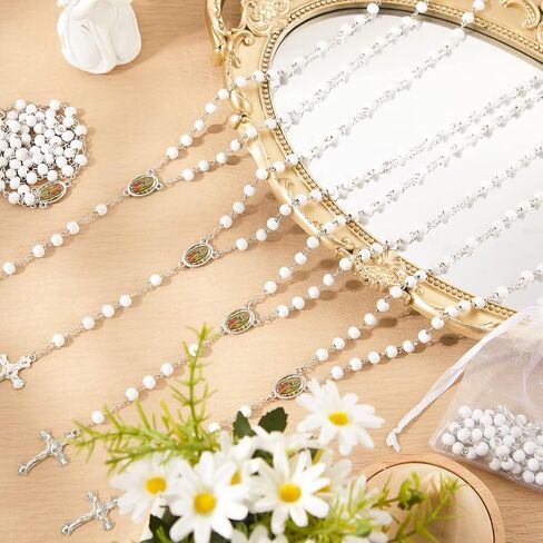 18 قطعة من مسبحة الخرز الخشبي مع صليب وسيدة غوادالوبي معطرة بالمناولة الاولى مع اكياس اورجانزا هدايا المعمودية هدية كاثوليكية ابيض واسود للرجال والنساء والبنات والاولاد in Kuwait