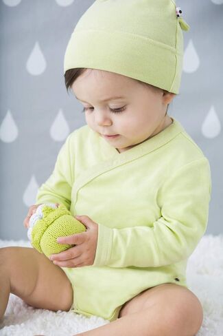 Babysoy Eco Beanie and Socks Set in Saudi Arabia