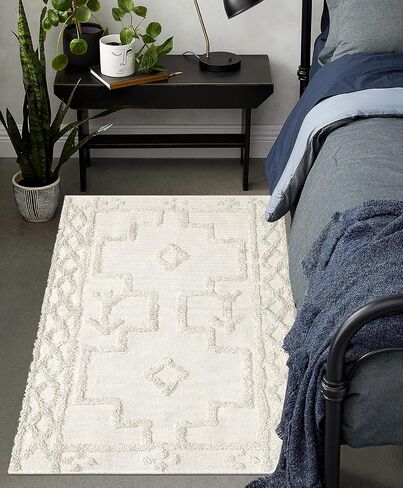 سجادة حمام Uphome Boho مقاس 2 × 3 بوصات سجاد مغربي معنقدة صغيرة مع شرابات من القطن المزرعة منسوجة قابلة للغسل سجادة لغرفة النوم وغرفة المعيشة والمطبخ، بيج in Kuwait