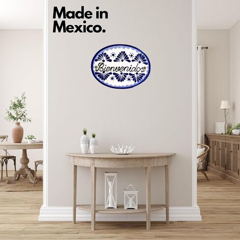 لافتة بلاط منزلي كبير من السيراميك من Casa Fiesta Designs Bienvenedo Talavera - مصنوعة يدويًا - 25.4 سم × 20.32 سم أزرق وأبيض - Bienvendos Azul y Blanco in Kuwait