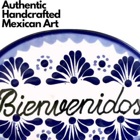 لافتة بلاط منزلي كبير من السيراميك من Casa Fiesta Designs Bienvenedo Talavera - مصنوعة يدويًا - 25.4 سم × 20.32 سم أزرق وأبيض - Bienvendos Azul y Blanco in Kuwait
