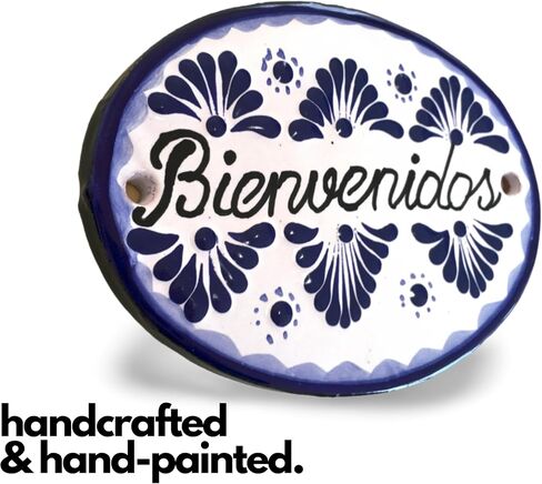 لافتة بلاط منزلي كبير من السيراميك من Casa Fiesta Designs Bienvenedo Talavera - مصنوعة يدويًا - 25.4 سم × 20.32 سم أزرق وأبيض - Bienvendos Azul y Blanco in Kuwait