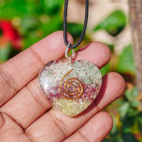 هرم أورغون - هرم نقود كريستالي ثلاثي - مولد الطاقة يعزز الثروة والازدهار مع الأفينتورين الأخضر والعقيق الأحمر والسترين - يجذب المال والنجاح مع كريستالات لاكي أورغون in Kuwait