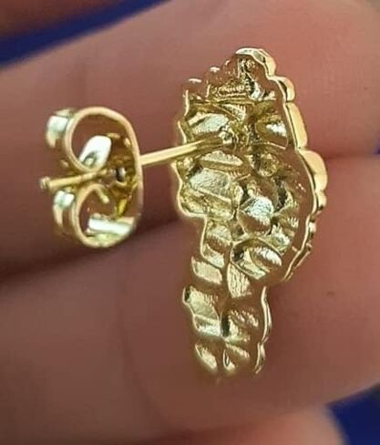 أقراط مسمارية مطلية بالذهب للارتداء اليومي in Kuwait