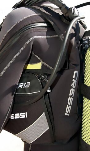 وزن R1 من كريسي مع بي سي دي مدمج in Kuwait