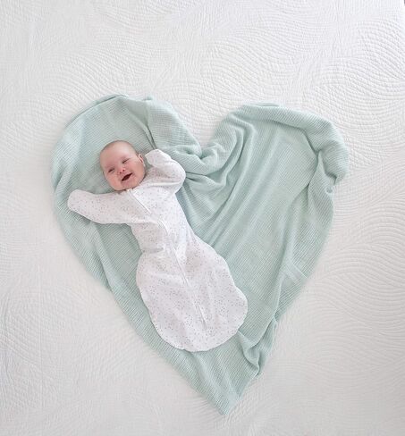 Amazing Baby Cellular Blanket, Premium Cotton Knit, Ultra Soft, Breathable, Cozy Gift for Baby Boys and Girls, Favorite Toddler Blanket, 44 x 44 inches (112 x 112 cm), Soft Blue in Saudi Arabia