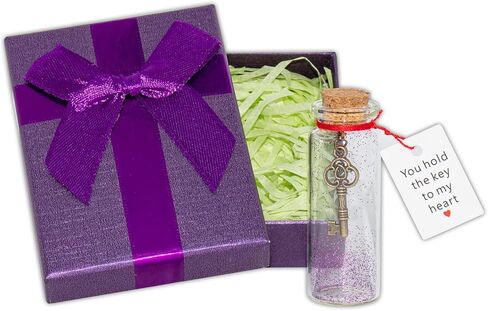 هدايا إبداعية مصنوعة يدويًا لها - أنت تحمل مفتاح قلبي، هدية عيد الحب لصديقتك وزوجها (مع صندوق هدايا أرجواني رائع) in Kuwait