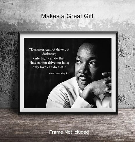 طباعة فنية جدارية باقتباس Darkness من Martin Luther King Jr. - جاهزة لتأطير الصورة (8X10) - ديكور المنزل - تمثل هدية تعليمية رائعة للمدارس والمعلمين - MLK ملهمة وتحفيزية in Kuwait