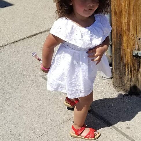 فستان قصير من الدانتيل بدون أكتاف مكشكش مجوف للفتيات الصغيرات الصغار، فستان صيفي أبيض in Kuwait