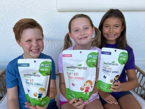 مضغ الفاكهة العضوية للمناعة من ويليمنتس | يدعم صحة المناعة للأطفال | علكات المناعة العضوية للأطفال والصغار | مصنوع من التوت العضوي والفواكه الحقيقية | 100% فيتامين سي يوميًا | للأعمار من عامين فما فوق in Kuwait