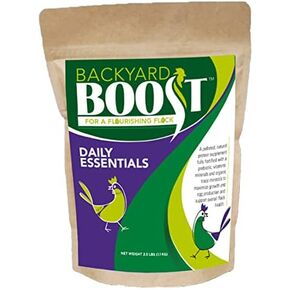 Backyard Boost Daily Essentials علف الدجاج | أغذية عالية البروتين للدجاج البياض | حقيبة 2.5 جنيه in Kuwait