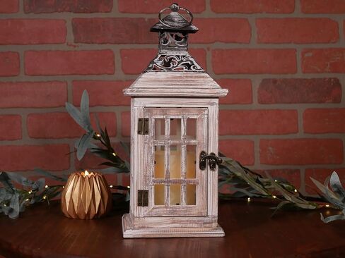 الفانوس الخشبي الأبيض القابل للغسل من أوركيد آند إيفي 13 بوصة مزخرف ريفي أبيض اللون مع سطح حديدي - سطح الطاولة أو شنقا منزل المزرعة حامل شموع LED خشبي لحفلات الزفاف - الفناء الخارجي ديكور المنزل in Kuwait