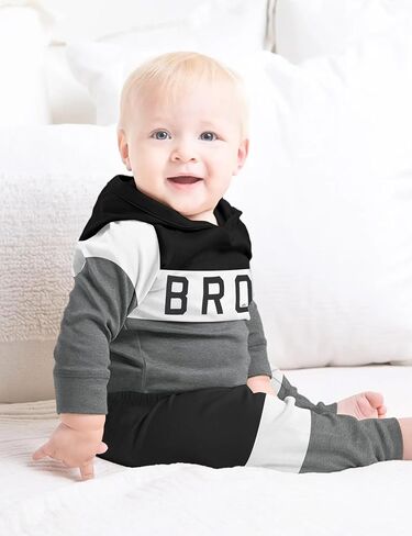 ملابس أطفال أولادي من Tomolant بأكمام طويلة، سويت شيرت بقلنسوة مطبوع عليه حروف + سروال مرقع قطعتين ملابس خريف وشتاء in Kuwait