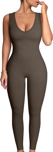 بدلة يوجا مضلعة للسيدات من OYS قطعة واحدة ورقبة على شكل حرف V عميقة للخروج in Kuwait