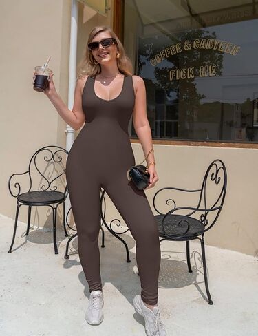 بدلة يوجا مضلعة للسيدات من OYS قطعة واحدة ورقبة على شكل حرف V عميقة للخروج in Kuwait