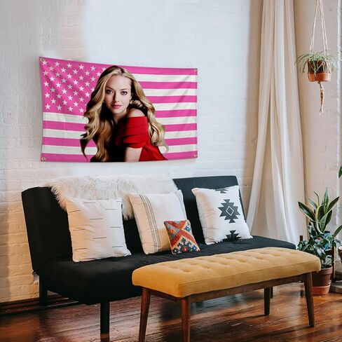 راية RLinea Singer Amanda Tapestry Seyfried Pink USA Banner 4 حلقات نحاسية للرجال كهف Frat ديكور المكتب، ديكور غرفة النوم 3X5Ft in Kuwait