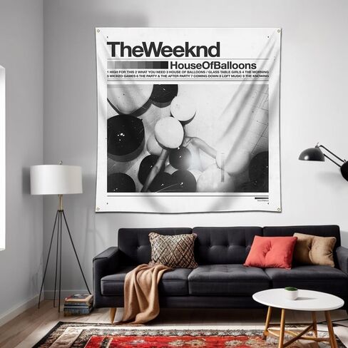 بساط حائط من هوكيدو مقاس 3 × 3 قدم بتصميم بيت البالونات والالبوم الموسيقي المعلق in Kuwait