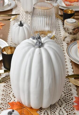 ارتيفلير 7 قطع من اليقطين الاصطناعي الابيض واوراق القيقب للتزيين، اوراق القيقب المزيفة المخملية للهالوين وعيد الشكر والخريف والاحتفالات وديكور حفلات الحصاد (7، ابيض) in Kuwait