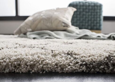 سجادة منطقة SAFAVIEH Hudson Shag - 8 × 10 بوصة، عاجي ورمادي، تصميم تعريشة مغربية، لا يتساقط ويسهل العناية به، سمك 2 بوصة مثالي للمناطق ذات الحركة العالية في غرفة المعيشة وغرفة النوم (SGH282A) in Saudi Arabia