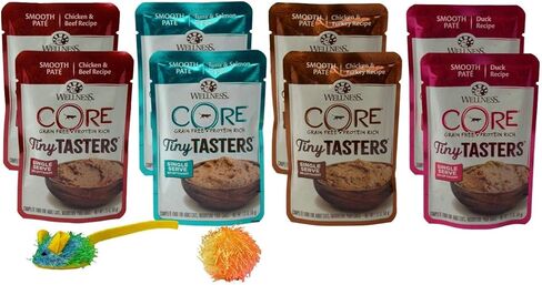طعام القطط من Wellness CORE Tiny Tasters الخالي من الحبوب، 4 نكهات، 8 أكياس بالإضافة إلى 2 حزمة عينات من الألعاب، (2) لكل منها: لحم البقر الدجاج، سمك السلمون التونة، الدجاج الرومي، البط (1.75 أونصة) in Kuwait