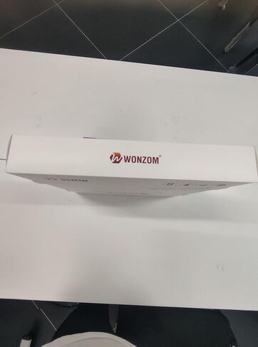 ساعة حائط خشبية حديثة من ونزوم، ديكور وإكسسوارات المطبخ الأحمر مقاس 12 بوصة، ساعات ديكور غير موقوتة تعمل بالبطارية لغرفة المعيشة/غرفة النوم/الحمام/المنزل (غطاء زجاجي) in Kuwait