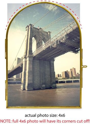 إطار صورة عائم من المعدن النحاسي والزجاجي مقاس 4x6 بتصميم عتيق من Isaac Jacobs مع قفل مدلاة (عمودي)، مصنوع لعرض سطح الطاولة (4x6 عموديًا، ذهبي عتيق) in Saudi Arabia