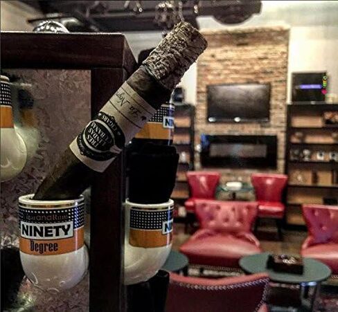 Ninety Degree Wedge The Magnetic Cigar Holder – Black/White in Kuwait