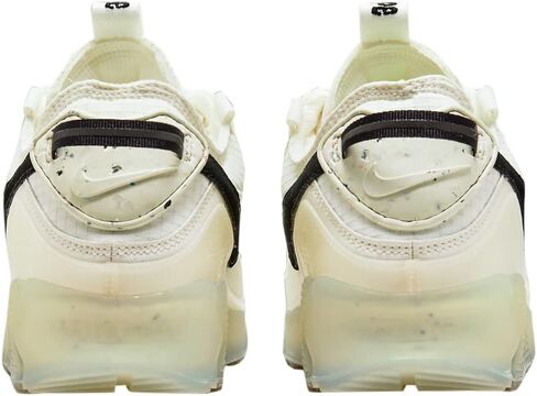 Nike Men's Sneaker in Saudi Arabia