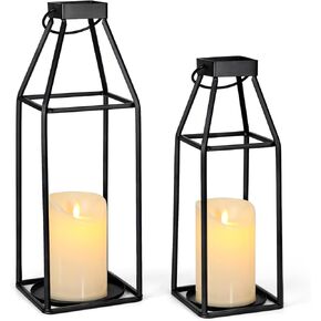 فوانيس شموع معدنية سوداء مزخرفة للاستخدام الداخلي والخارجي، مجموعة حامل شموع ريفية مع شمعتين LED واقعيتين، فانوس ريفي عصري للشرفة الامامية والمدفاة وطاولة الطعام in Kuwait