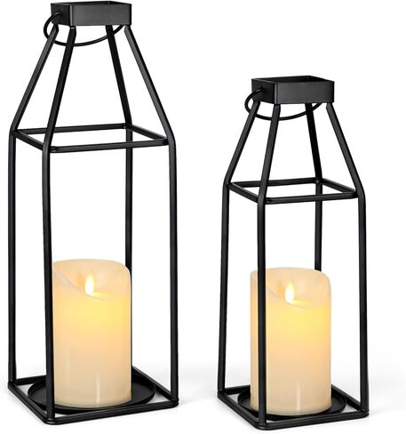 فوانيس شموع معدنية سوداء مزخرفة للاستخدام الداخلي والخارجي، مجموعة حامل شموع ريفية مع شمعتين LED واقعيتين، فانوس ريفي عصري للشرفة الامامية والمدفاة وطاولة الطعام in Kuwait