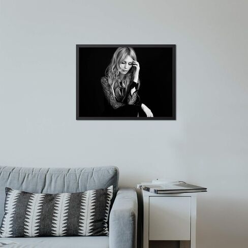 إطار ملصق جداري واحد من الزجاج المقسى مقاس 18 × 24، إطار صورة خشبي أسود للعرض على الحائط رأسيًا أو أفقيًا - يتضمن أدوات التثبيت in Kuwait